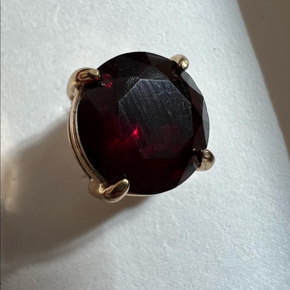 Banana Republic Garnet Earrings never worn - Picture 4 of 4